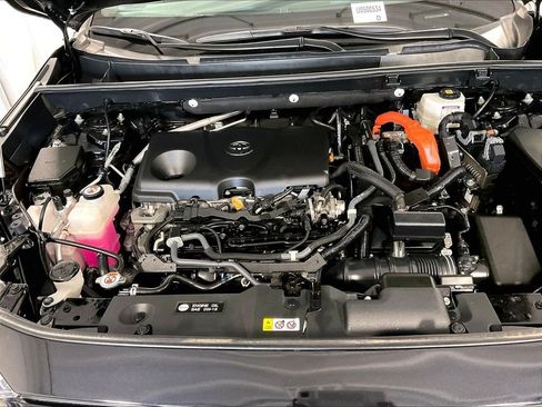 Certified 2022 Toyota RAV4 XLE w/ Convenience Package AWD/4WD image 35
