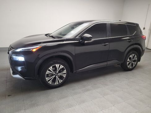 Used 2023 Nissan Rogue SV FWD image 2