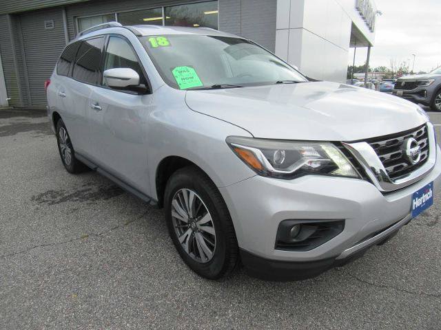 Used 2018 Nissan Pathfinder SV w/ SV Tech Package AWD/4WD image 3