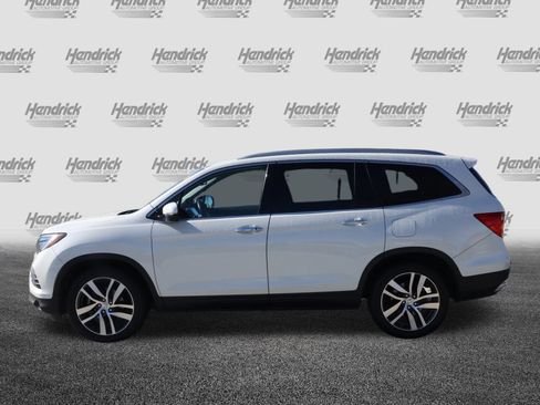 Used 2017 Honda Pilot Touring image 6