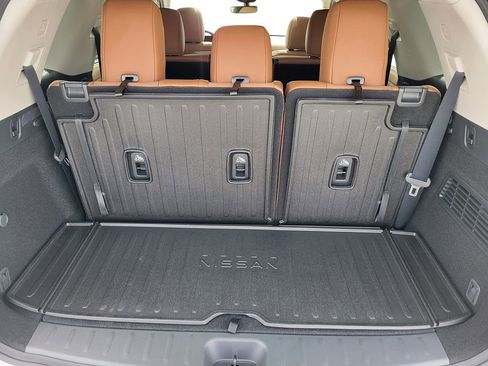 New 2025 Nissan Pathfinder Platinum w/ Cargo Package image 13