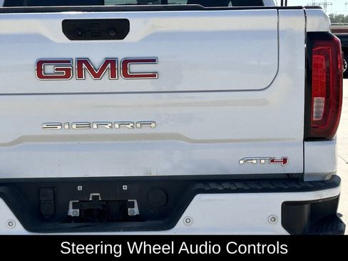 Used 2024 GMC Sierra 1500 AT4 w/ Technology Package image 9
