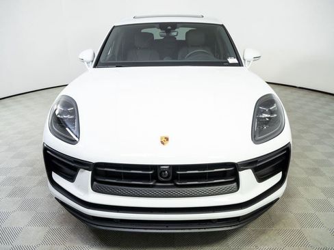 New 2026 Porsche Macan AWD/4WD image 36