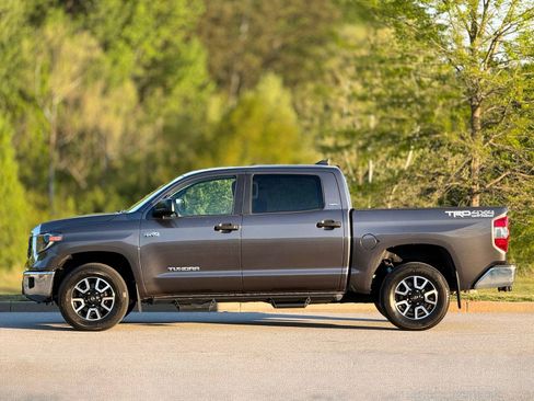 Used 2020 Toyota Tundra SR5 w/ TRD Off-Road Package image 9