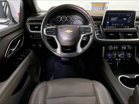 Used 2021 Chevrolet Tahoe LT w/ LT Signature Package image 5