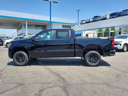 Certified 2024 Chevrolet Silverado 1500 LT Trail Boss w/ LPO, Dark Essentials Package AWD/4WD image 32
