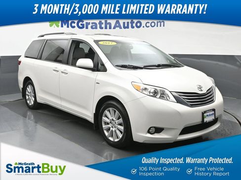 Used 2017 Toyota Sienna XLE w/ XLE Navigation Package image 1