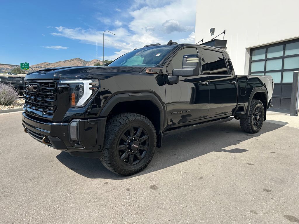Used 2024 GMC Sierra 2500 AT4 w/ AT4 Premium Plus Package AWD/4WD image 1