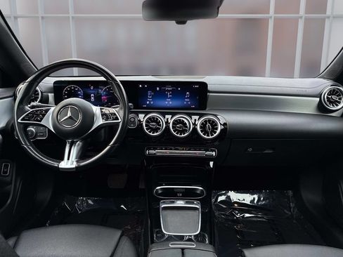 Used 2025 Mercedes-Benz CLA 250 4MATIC image 25