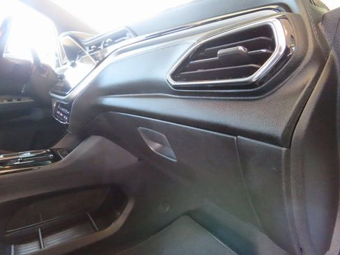 Used 2022 Chevrolet Bolt LT w/ Infotainment Package image 21