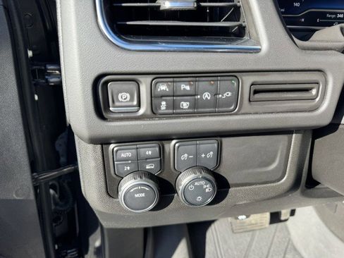 Certified 2022 Chevrolet Suburban LT w/ Luxury Package image 34