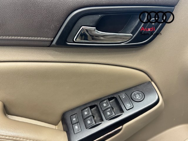 Used 2015 GMC Yukon SLE w/ Convenience Package RWD image 30