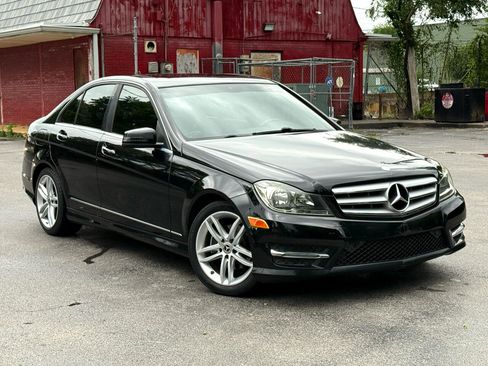 Used 2013 Mercedes-Benz C 250 Sedan image 2