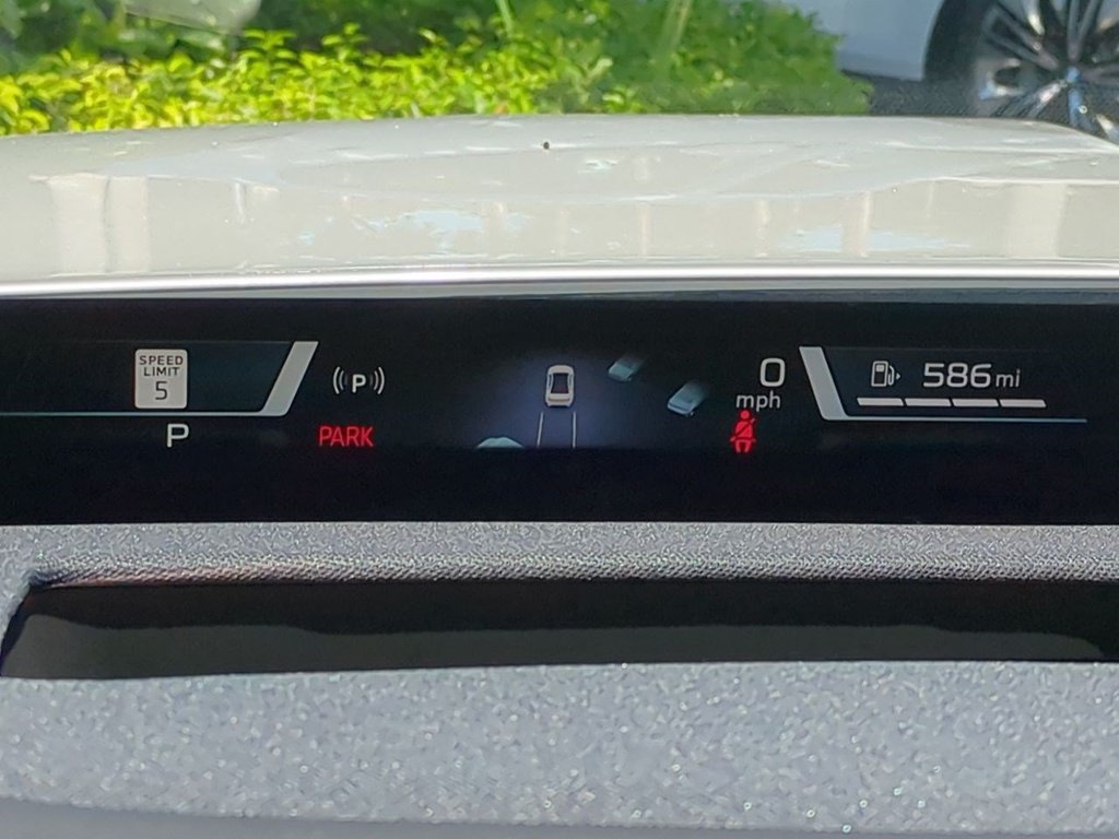 New 2027 BMW 740i w/ M Sport Package RWD image 26