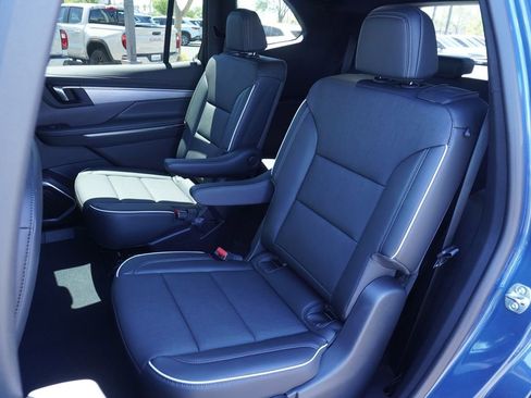 New 2026 Buick Enclave Preferred image 9