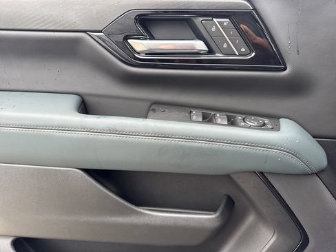 New 2026 GMC Yukon AT4 w/ AT4 Premium Package AWD/4WD image 20