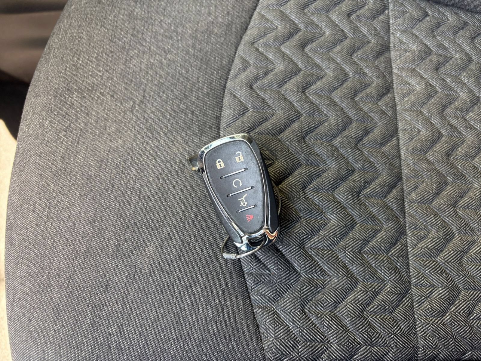 Used 2024 Chevrolet Equinox LT FWD image 20
