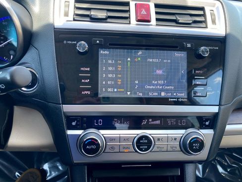 Used 2016 Subaru Outback 2.5i Limited image 21