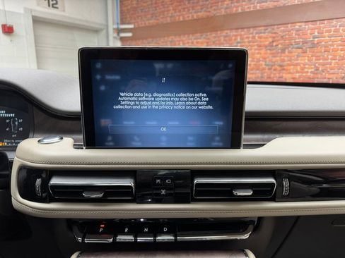 Used 2020 Lincoln Aviator Reserve w/ Equipment Group 201A image 18