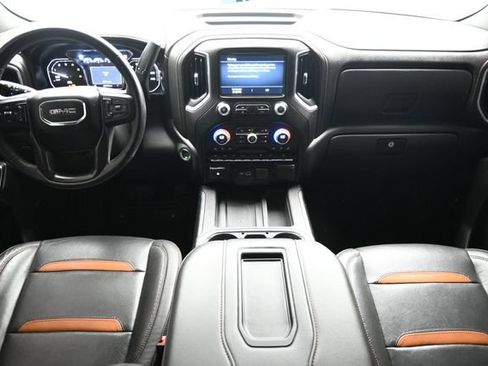 Used 2021 GMC Sierra 1500 AT4 w/ Technology Package AWD/4WD image 11