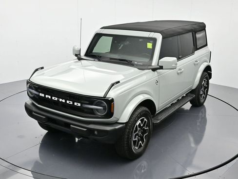 Certified 2024 Ford Bronco Outer Banks image 26