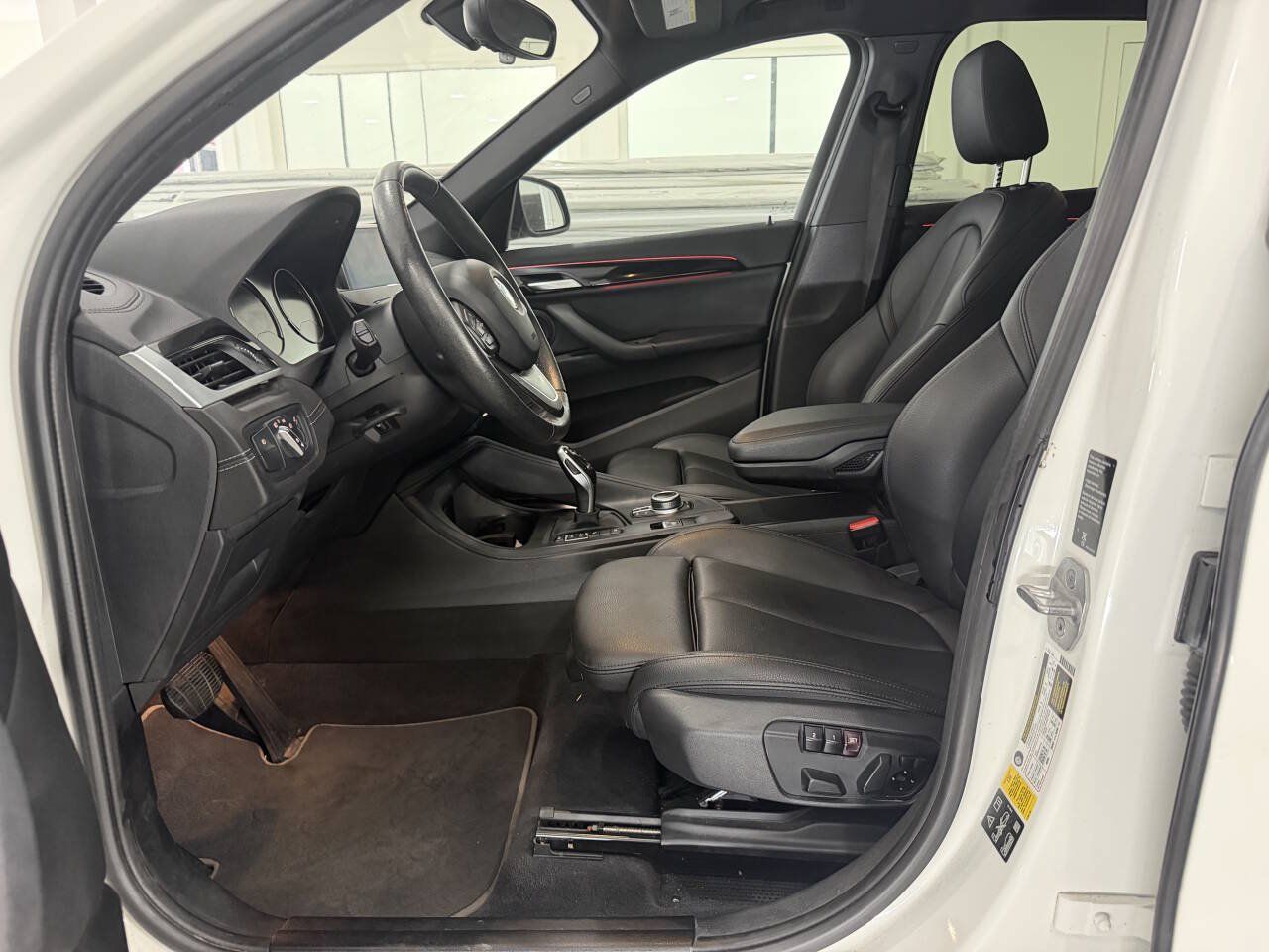Used 2020 BMW X1 xDrive28i w/ Convenience Package AWD/4WD image 13
