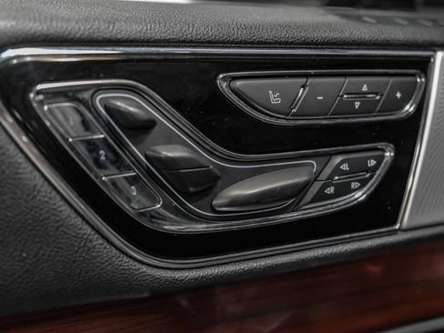Used 2021 Lincoln Navigator L Reserve w/ Luxury Package AWD/4WD image 46