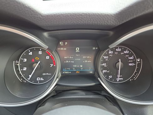 Used 2022 Alfa Romeo Stelvio Veloce image 20