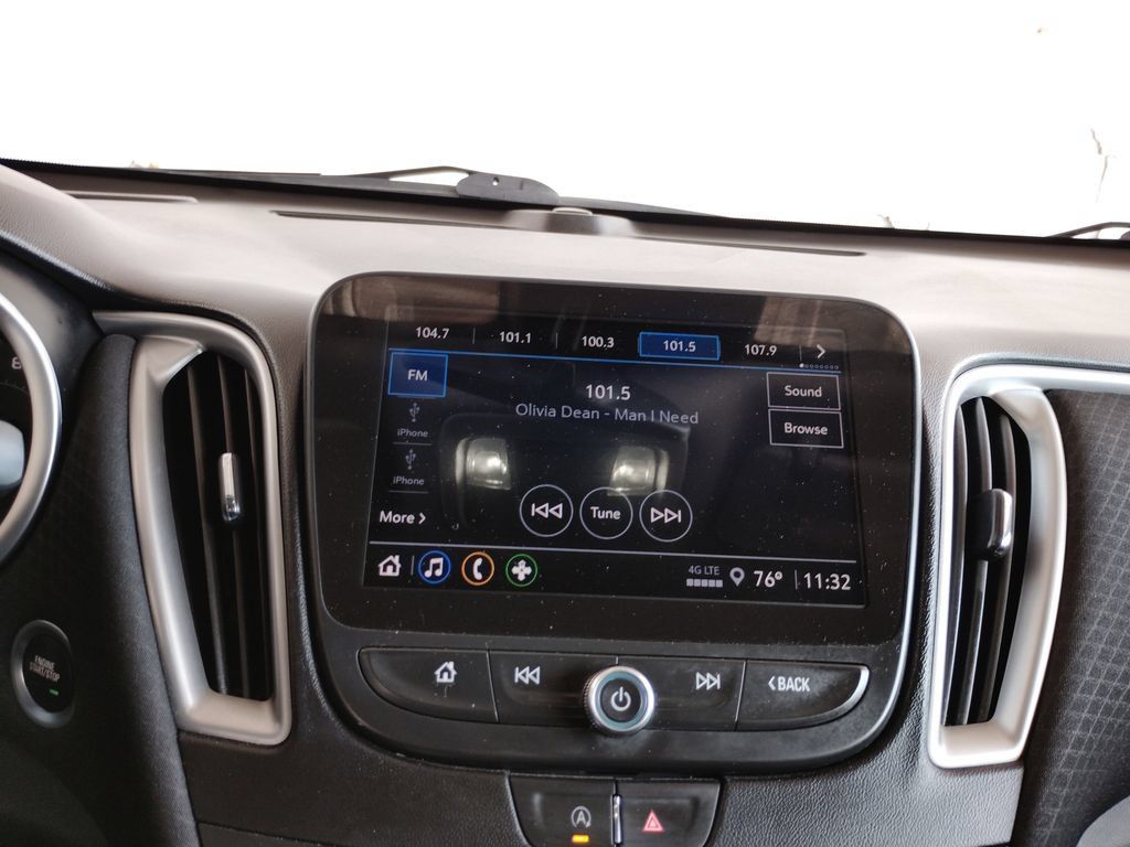 Used 2024 Chevrolet Malibu LS FWD image 33