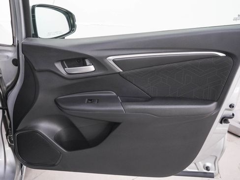 Used 2015 Honda Fit EX image 9