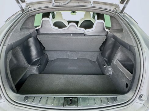 Used 2022 Tesla Model X image 16