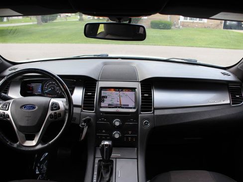 Used 2014 Ford Taurus SEL w/ Equipment Group 201A FWD image 29