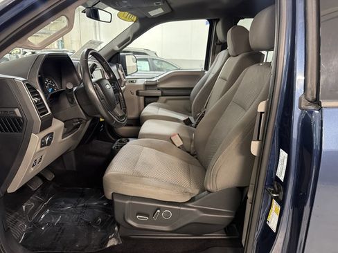 Used 2017 Ford F150 XLT w/ Equipment Group 302A Luxury AWD/4WD image 15