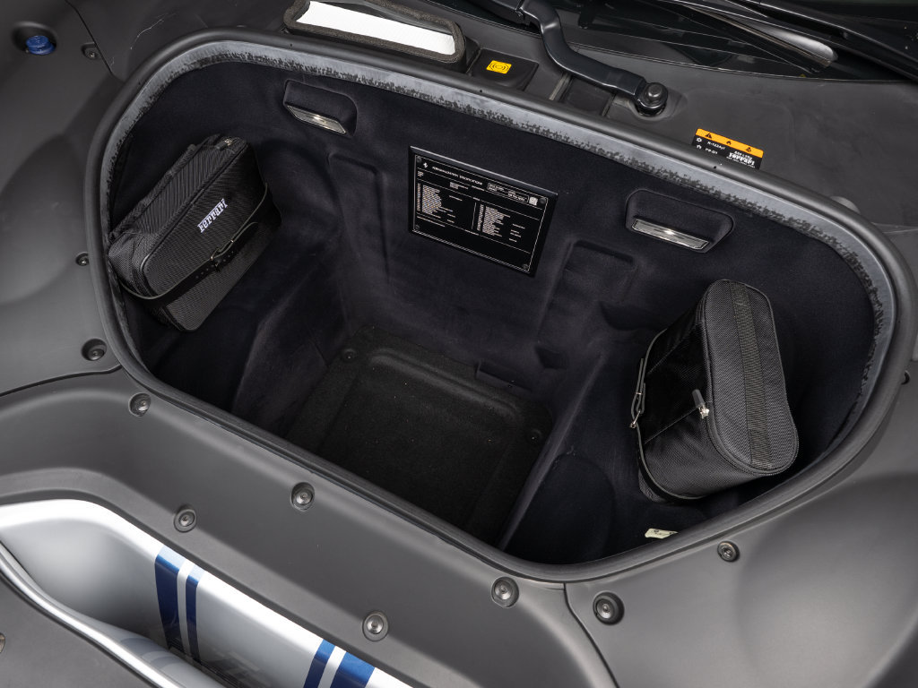Certified 2019 Ferrari 488 Pista Coupe RWD image 43