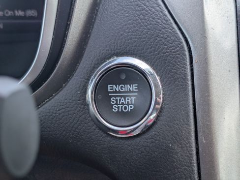 Used 2019 Ford Fusion SEL FWD image 28