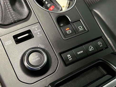 Used 2022 Toyota Highlander XSE image 33