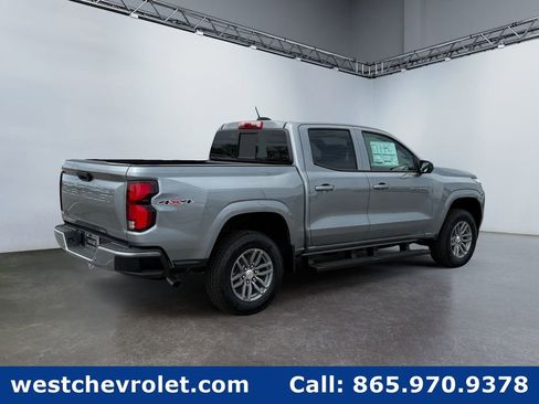 New 2026 Chevrolet Colorado LT w/ LT Convenience Package AWD/4WD image 3