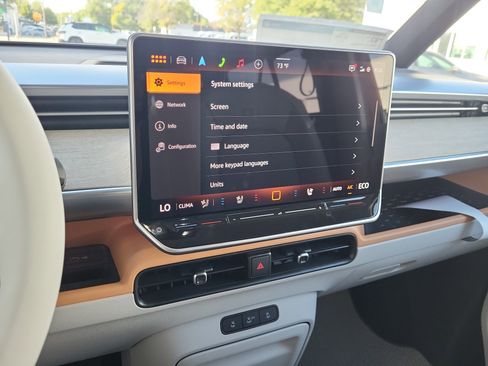 New 2025 Volkswagen ID. Buzz 1st Edition image 13