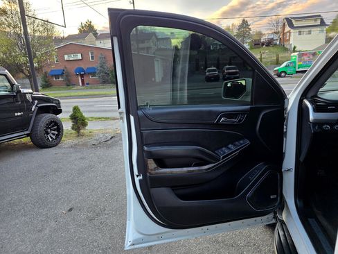 Used 2016 Chevrolet Tahoe LT image 10