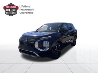Used 2024 Mitsubishi Outlander FWD video 1