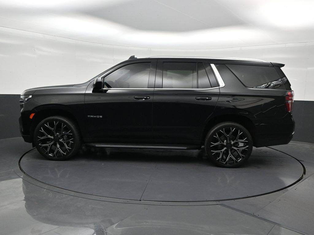 Used 2023 Chevrolet Tahoe LT RWD image 2