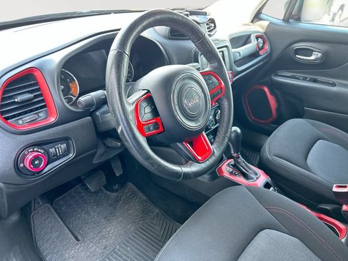 Used 2016 Jeep Renegade Trailhawk w/ Cold Weather Group AWD/4WD image 10