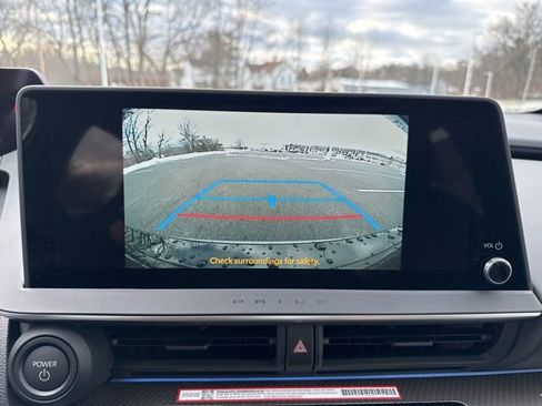 New 2026 Toyota Prius XLE image 25