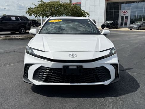 Certified 2025 Toyota Camry SE FWD image 2