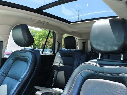 Used 2020 Lincoln Aviator Reserve w/ Equipment Group 201A AWD/4WD image 14
