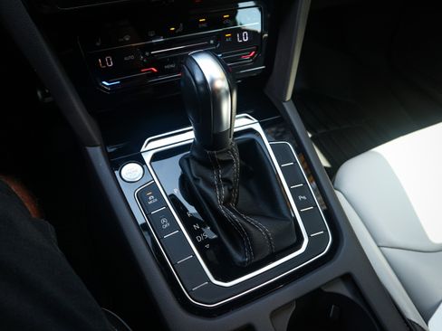 Used 2023 Volkswagen Arteon SEL image 26