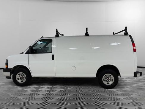 Certified 2021 GMC Savana 2500 w/ Driver Convenience Package RWD image 2