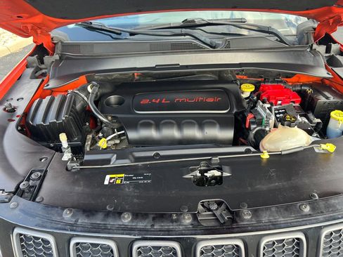 Used 2020 Jeep Compass Trailhawk AWD/4WD image 26