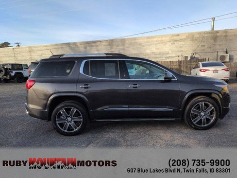 Used 2017 GMC Acadia Denali image 8