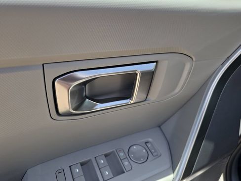 New 2027 Kia Seltos S FWD image 18
